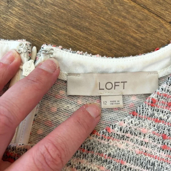 Loft Woven Chenille Shift Dress size 12 Ruffle Cap Sleeves‎ - Picture 3 of 5